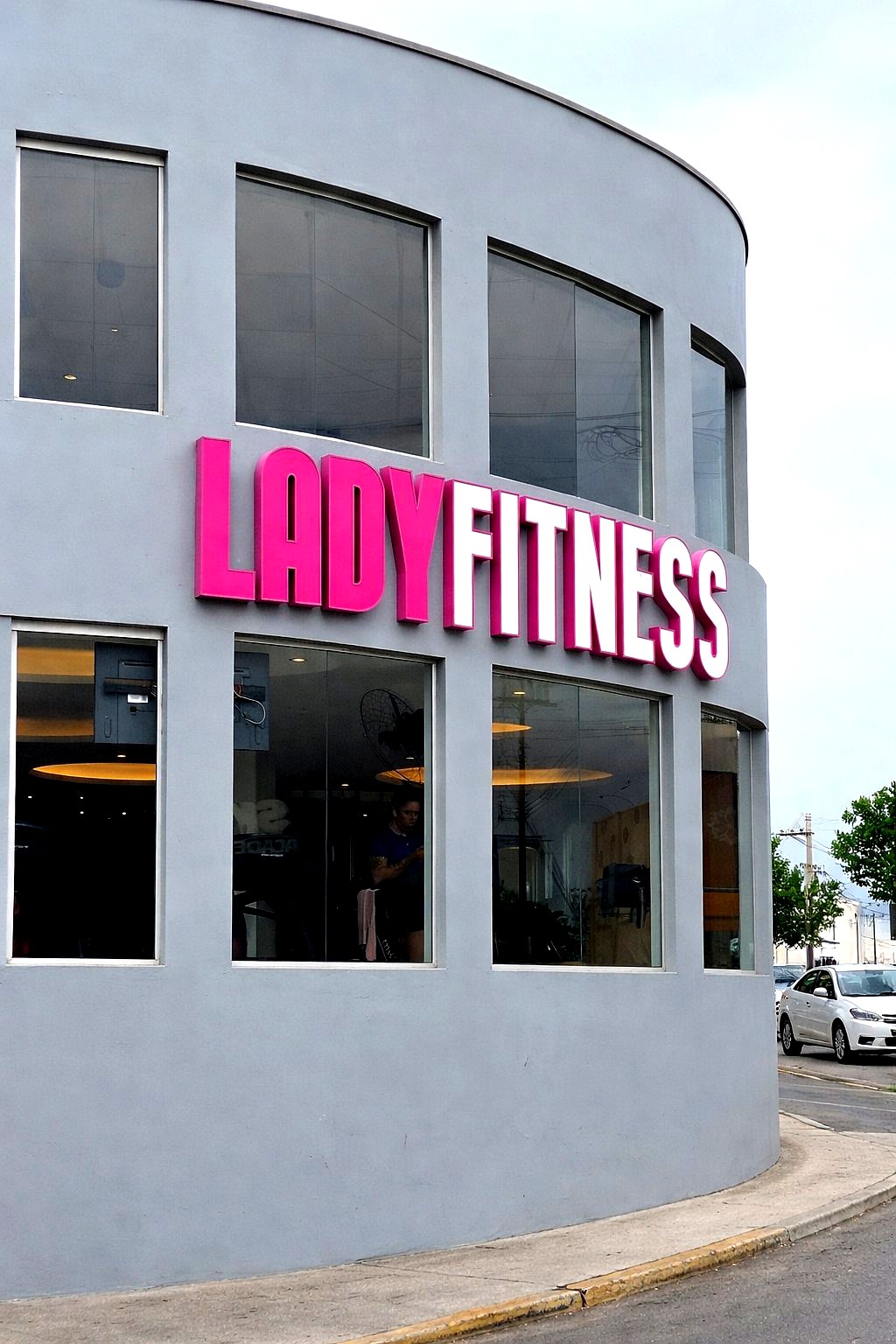 Entrada Lady Fitness